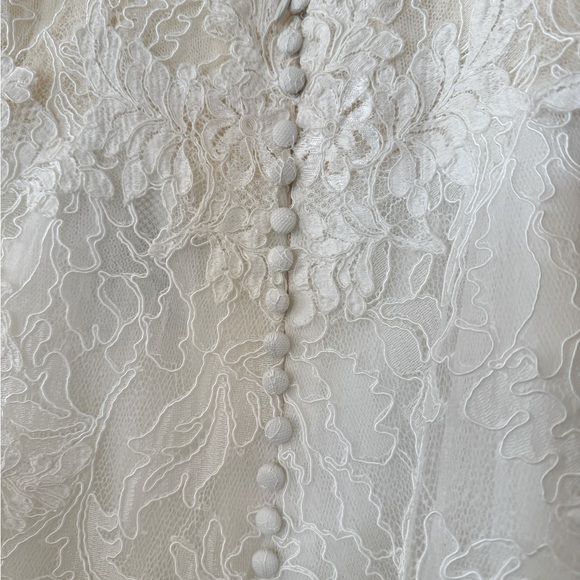 Anne Barge Evermore in Color Soft White, Size 8 - Picture 7 of 10